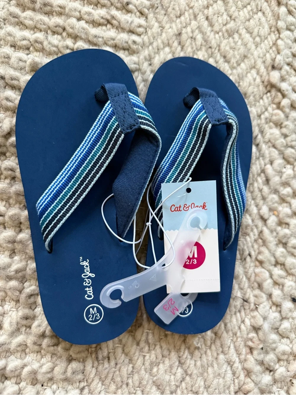 Cat & Jack Blue Striped Kids Flip Flops 2/3 medium gender neutral nwt
